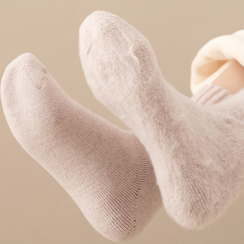 Nextpair | Elegante dame-mokkasiner med guldspænde og slip-on design