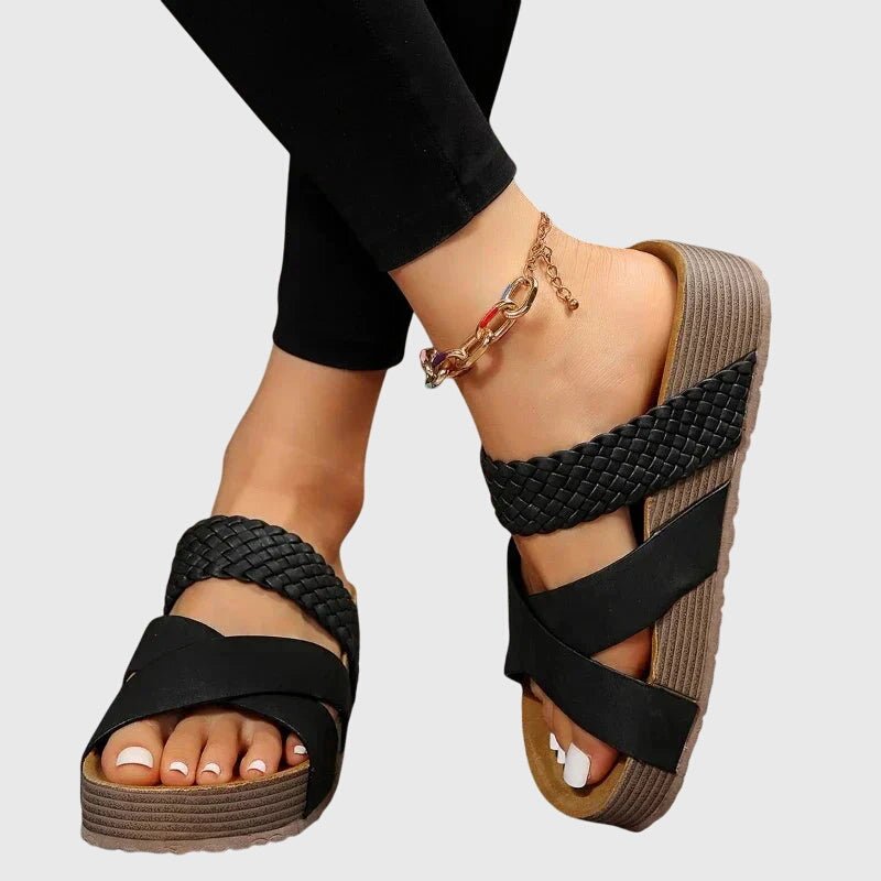 Nextpair | Stine – Sporty sandaler med crossover-rem