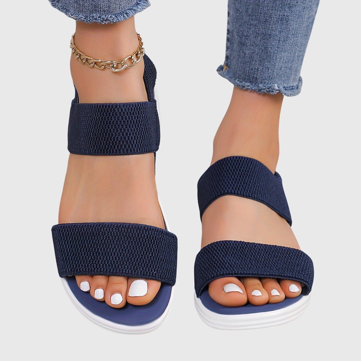 Nextpair | Wanda – Sandaler med dekorativ kæde og metalglans