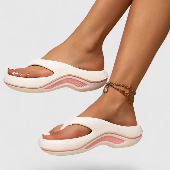Nextpair | Sigrid – Sandaler med kontraststik og dekorativt design
