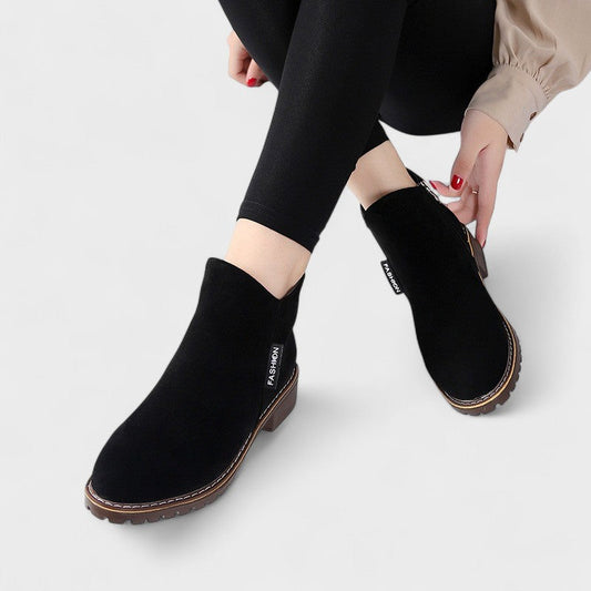 Nextpair | Emilia – Klassiske vinterstøvler med lav hæl