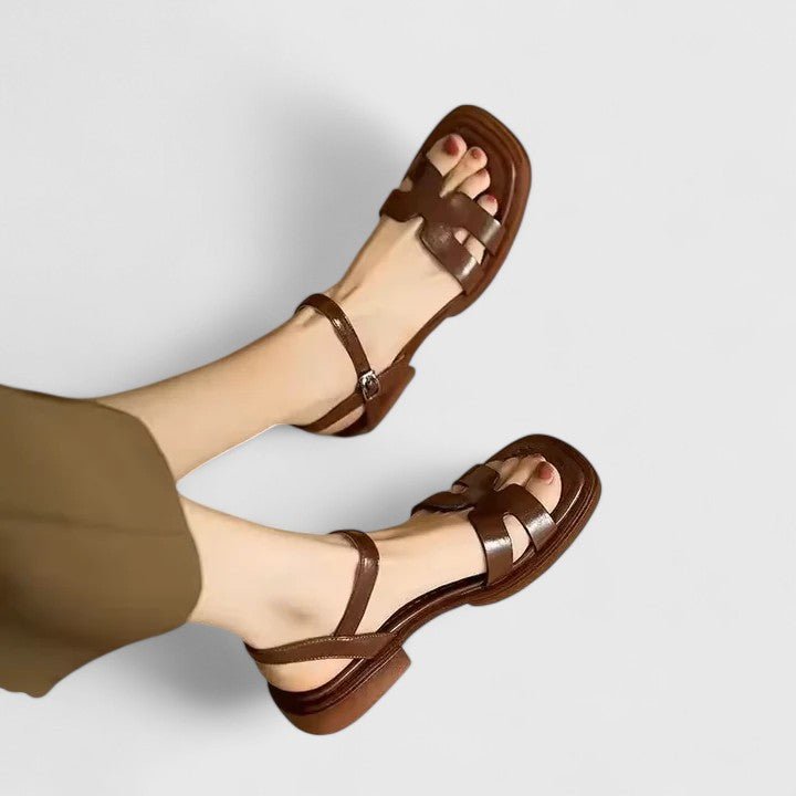 Nextpair | Gry – Elegante sandaler med finisher detalje