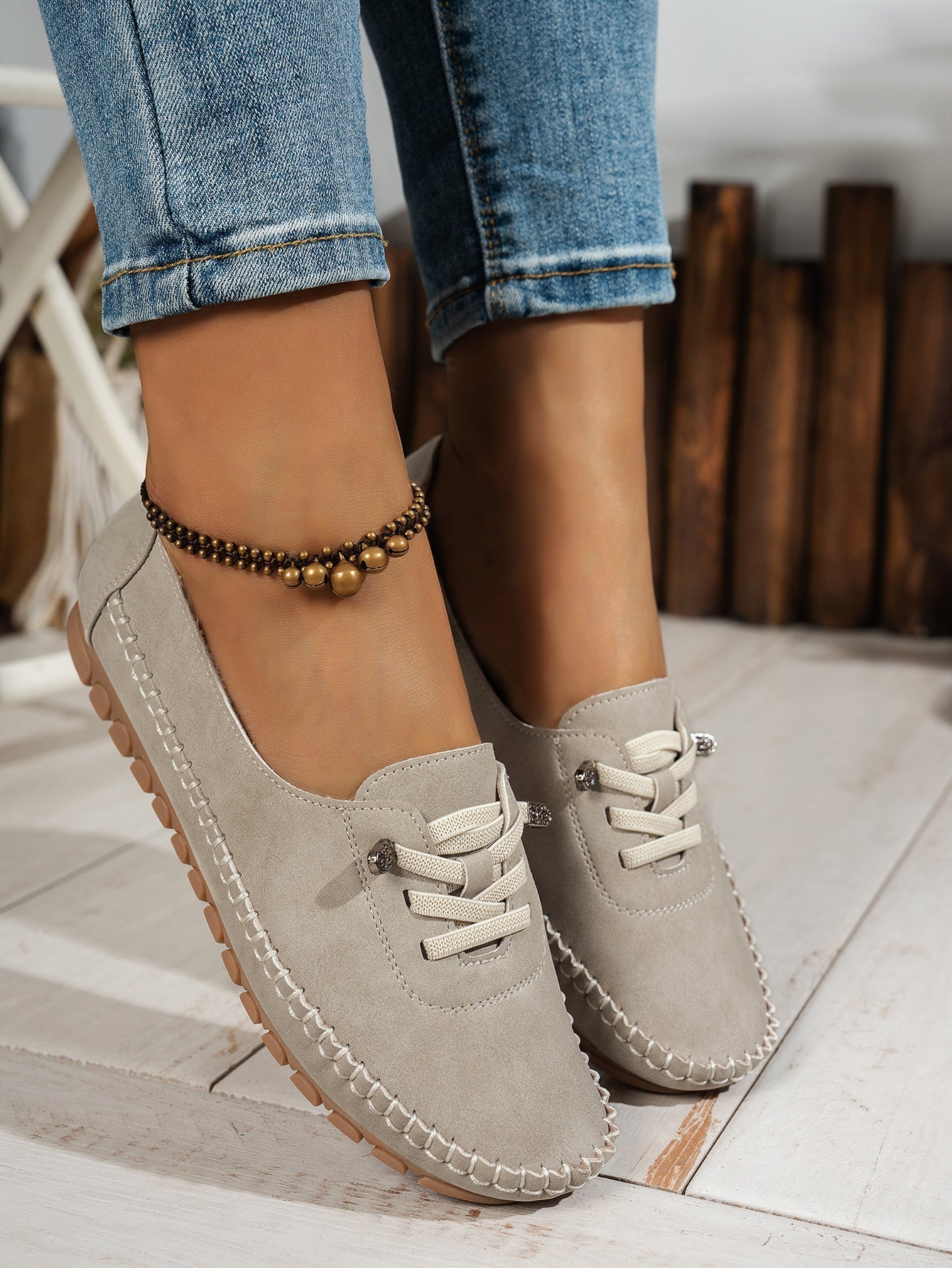Nextpair | Klassiske damesko med kilehæl og nubuck-look