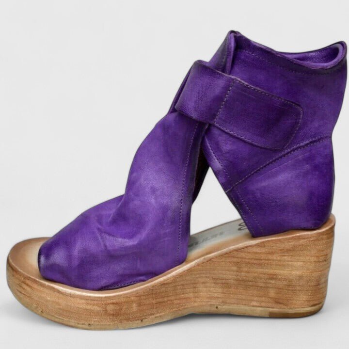 Nextpair | Nadia – Sandaler med trekantet rem og moderne design