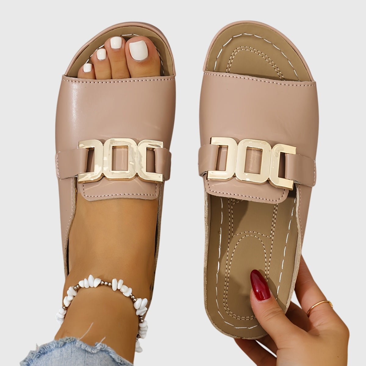 Nextpair | Silje – Guldspænde sandaler med stilfuldt look