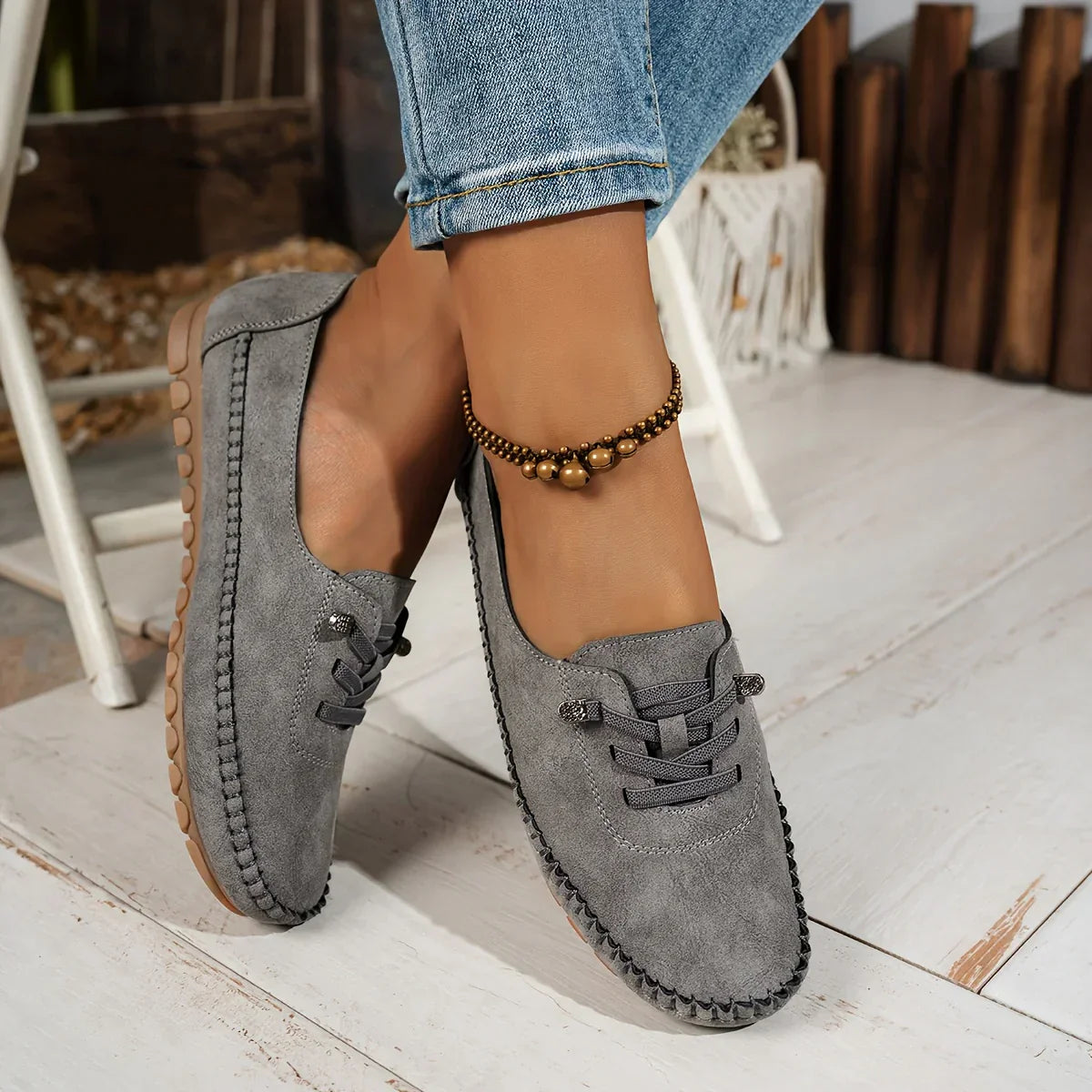 Nextpair | Klassiske damesko med kilehæl og nubuck-look