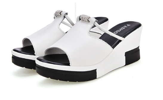 Nextpair | Elegante damesko med spidstå og lav stabil hæl